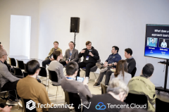 而应是打破言语隔膜、联通全球社区的毗连器；